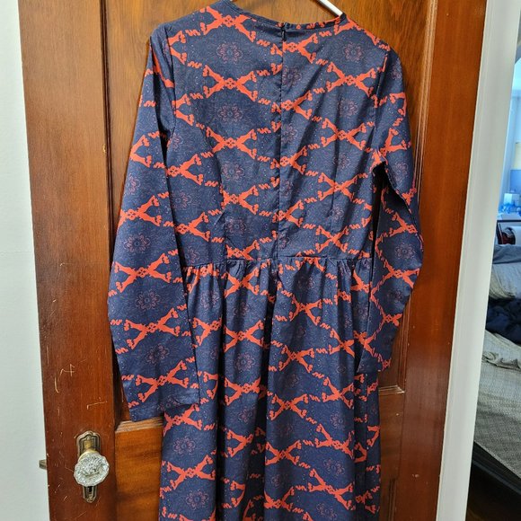 Red and Black Dress Size Small - Picture 4 of 5